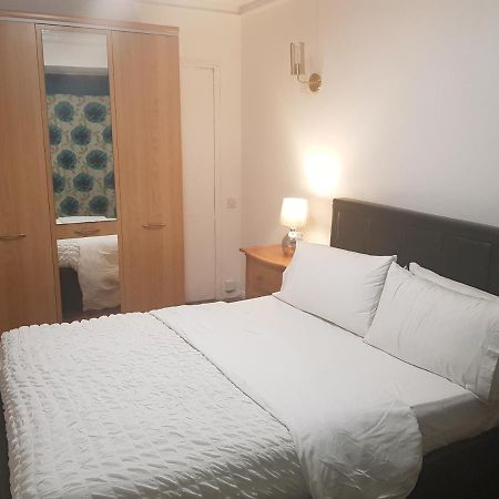 אילפורד Family Lodge, Princess Lodge, Executive Lodge, Master'S Lodge מראה חיצוני תמונה