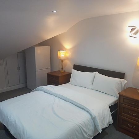 אילפורד Family Lodge, Princess Lodge, Executive Lodge, Master'S Lodge מראה חיצוני תמונה