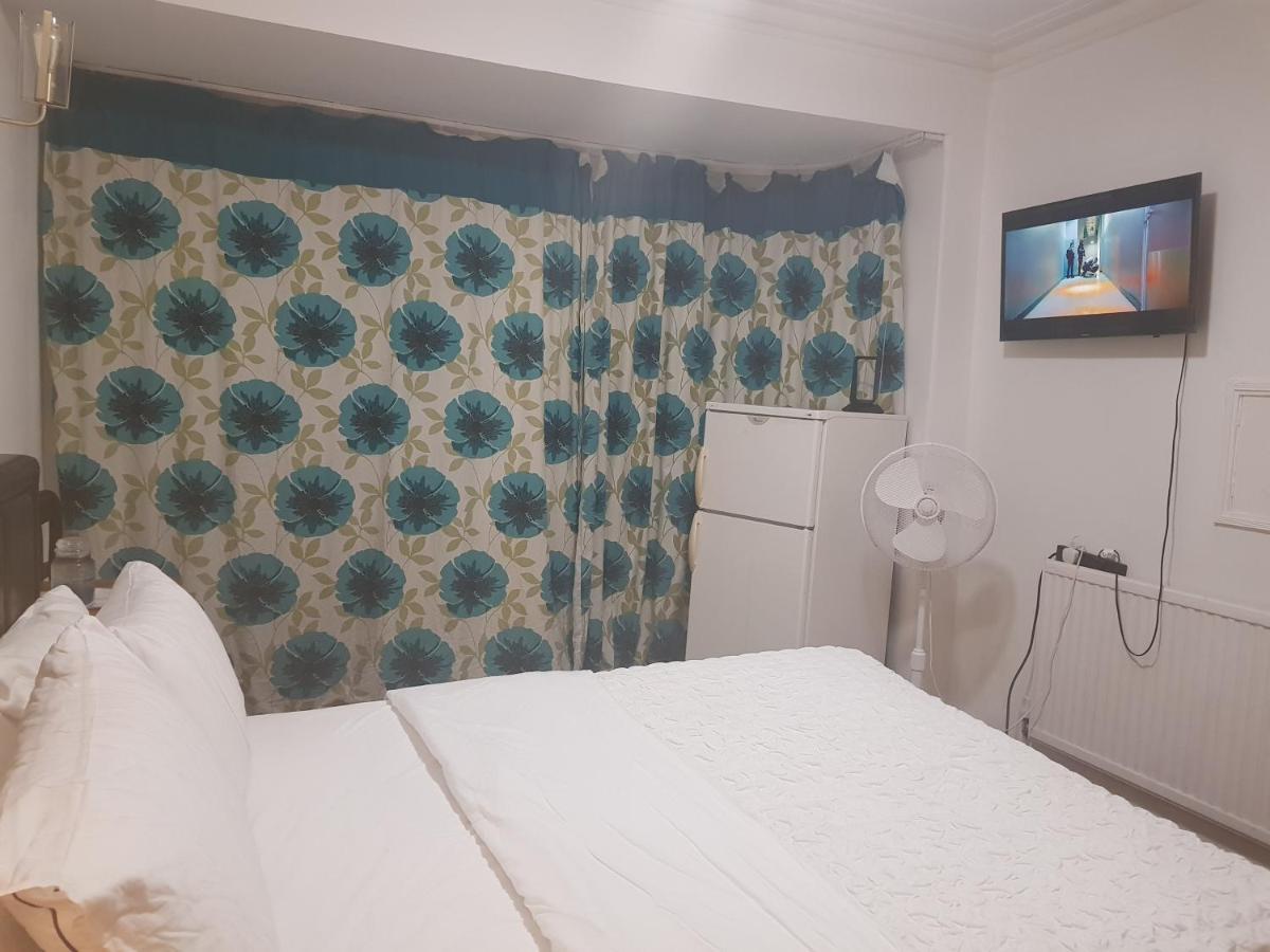 אילפורד Family Lodge, Princess Lodge, Executive Lodge, Master'S Lodge מראה חיצוני תמונה